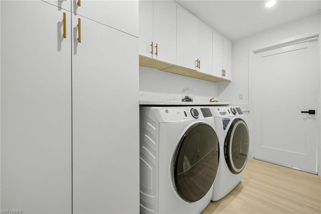 1377 Sand Castle RD, Sanibel, FL 33957