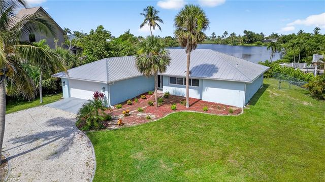 1377 Sand Castle RD, Sanibel, FL 33957