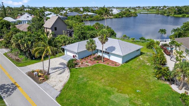 1377 Sand Castle RD, Sanibel, FL 33957