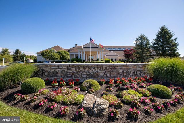 23 SILVER LAKE DR, Barnegat, NJ 08005