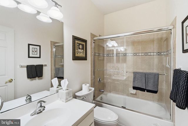 23 SILVER LAKE DR, Barnegat, NJ 08005