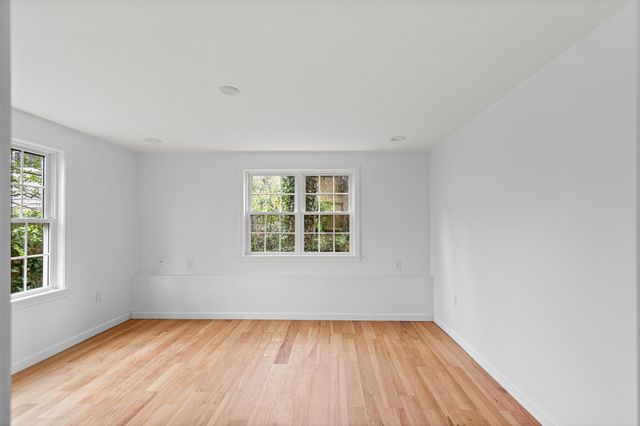23 Harry Kemp Way APT A, Provincetown, MA 02657