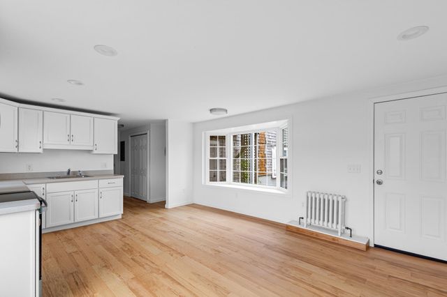 23 Harry Kemp Way APT A, Provincetown, MA 02657