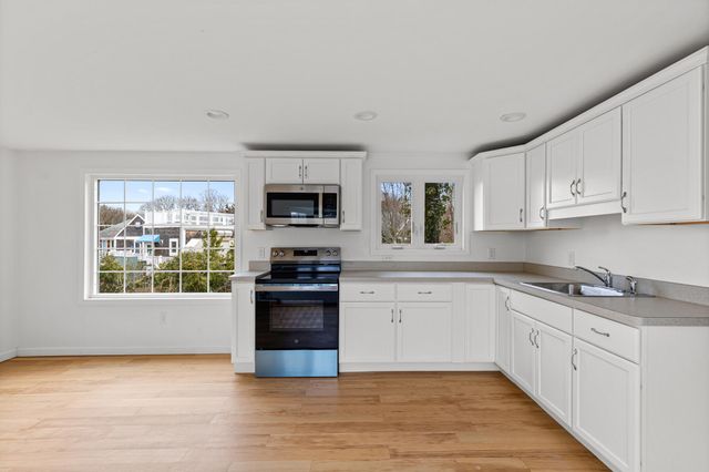 23 Harry Kemp Way APT A, Provincetown, MA 02657