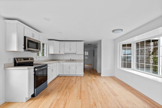 23 Harry Kemp Way APT A, Provincetown, MA 02657