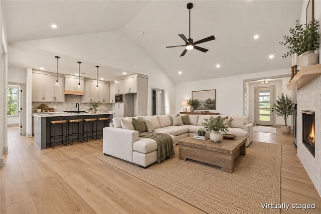 242 Kinross Drive, Bella Vista, AR 72715