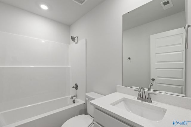 11117 Ravenel Drive, Harvest, AL 35749