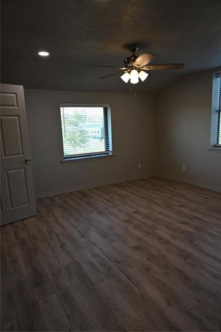 12528 Fm 830 Road 1, Willis, TX 77318