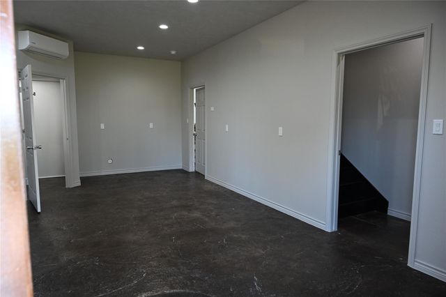 12528 Fm 830 Road 1, Willis, TX 77318