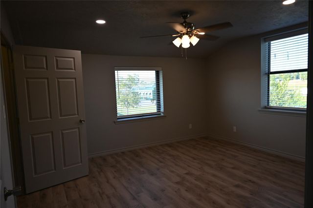 12528 Fm 830 Road 1, Willis, TX 77318