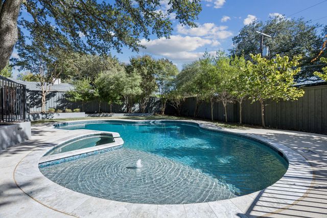 6848 Midcrest Drive, Dallas, TX 75254