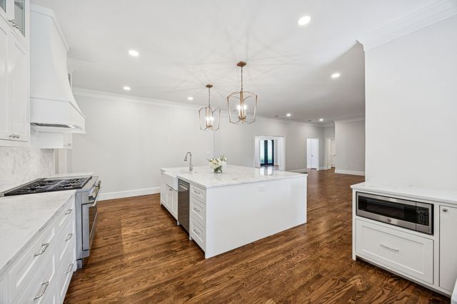 6848 Midcrest Drive, Dallas, TX 75254