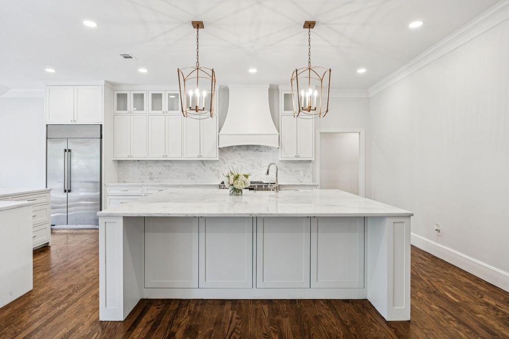 6848 Midcrest Drive, Dallas, TX 75254