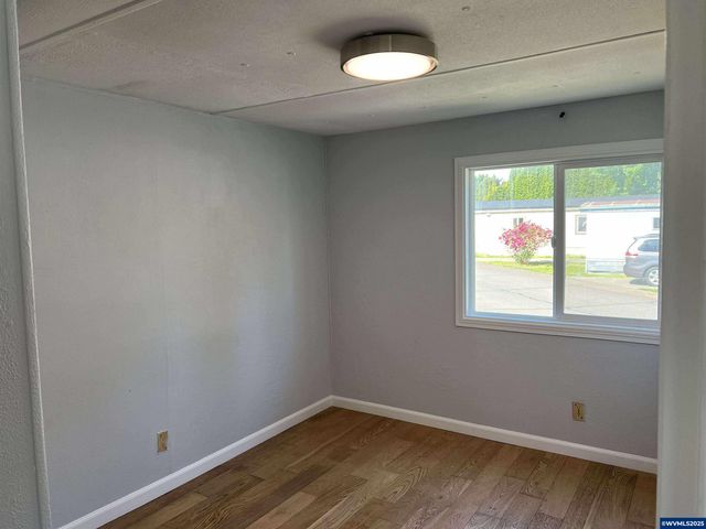 2080 Kennedy Cir NE 72, Keizer, OR 97303