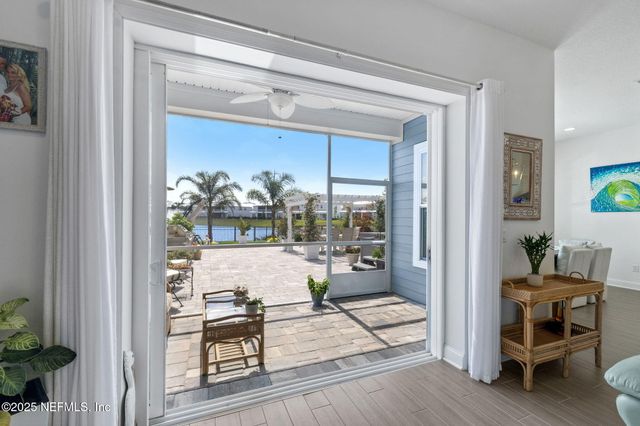 560 RUM RUNNER Way, St. Johns, FL 32259