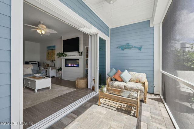 560 RUM RUNNER Way, St. Johns, FL 32259