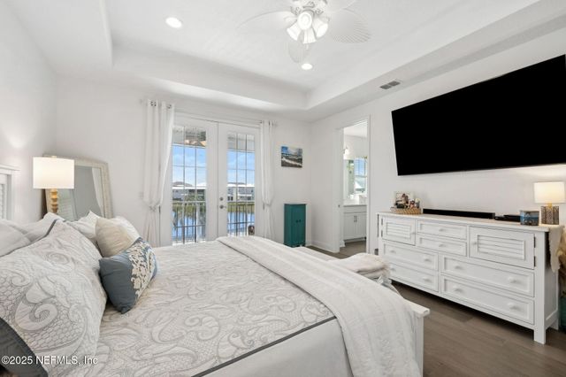 560 RUM RUNNER Way, St. Johns, FL 32259