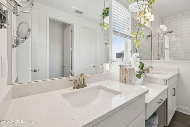 560 RUM RUNNER Way, St. Johns, FL 32259