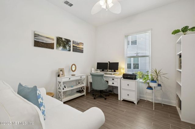 560 RUM RUNNER Way, St. Johns, FL 32259