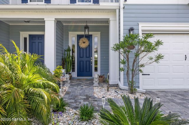 560 RUM RUNNER Way, St. Johns, FL 32259