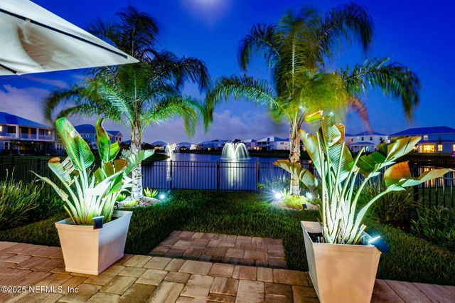 560 RUM RUNNER Way, St. Johns, FL 32259