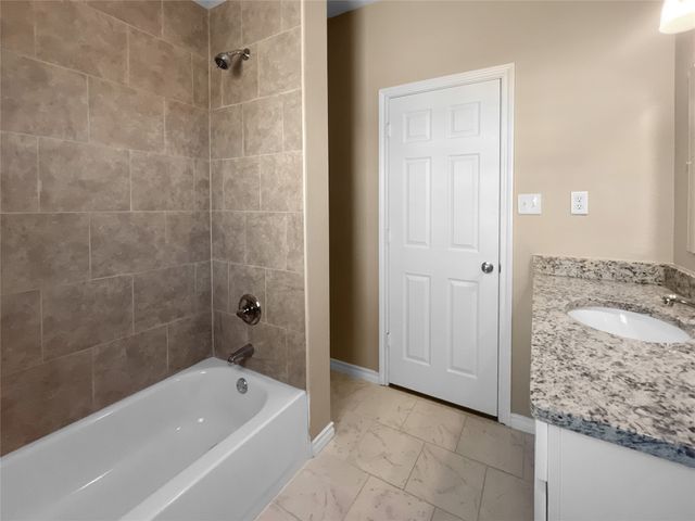 205 McElroy Street, Southmayd, TX 76268