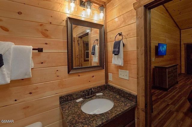 3286 Lonesome Pine Way, Sevierville, TN 37862