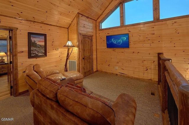 3286 Lonesome Pine Way, Sevierville, TN 37862