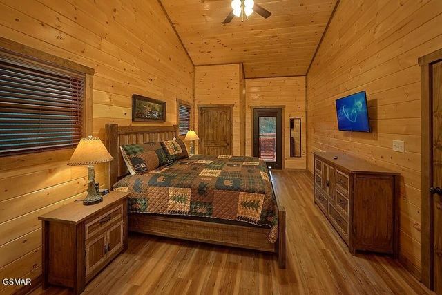 3286 Lonesome Pine Way, Sevierville, TN 37862