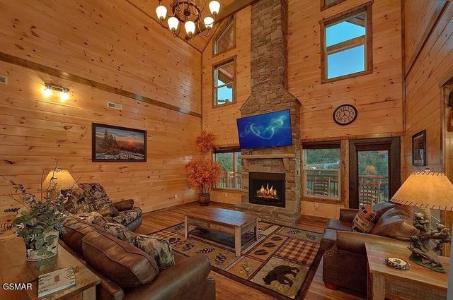 3286 Lonesome Pine Way, Sevierville, TN 37862