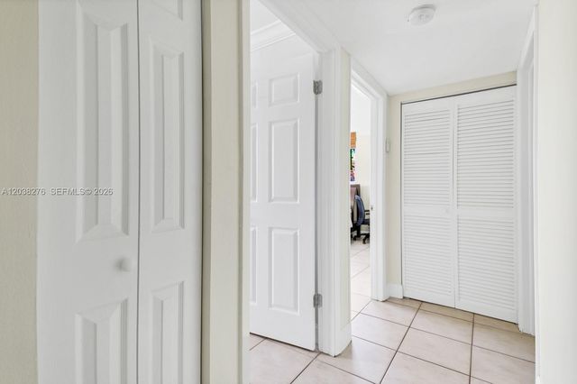 1605 Bay Rd 308, Miami Beach, FL 33139
