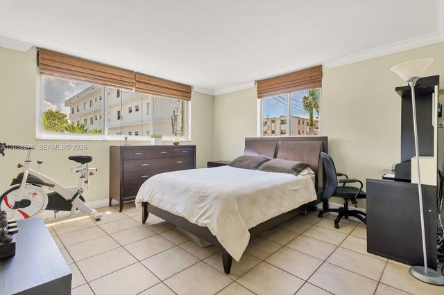 1605 Bay Rd 308, Miami Beach, FL 33139