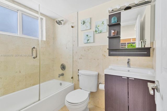 1605 Bay Rd 308, Miami Beach, FL 33139