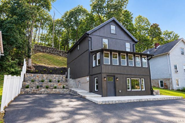 13 East Street, Beacon, NY 12508