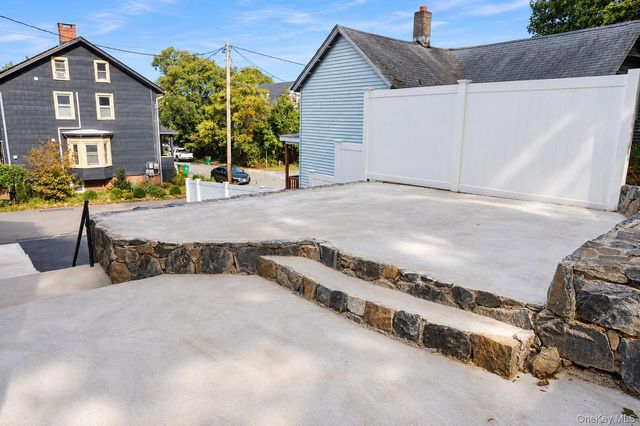 13 East Street, Beacon, NY 12508
