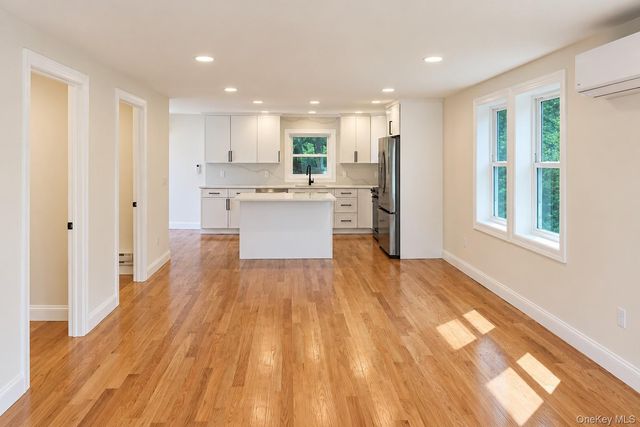 13 East Street, Beacon, NY 12508