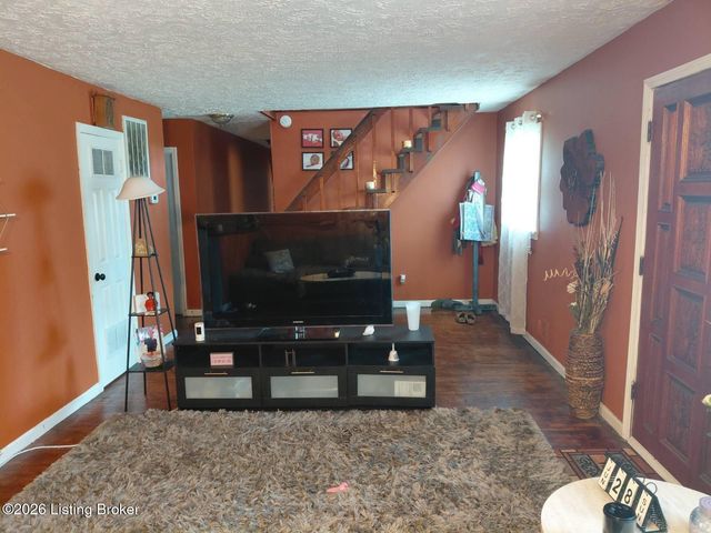 4901 Belmont Ave, Louisville, KY 40258