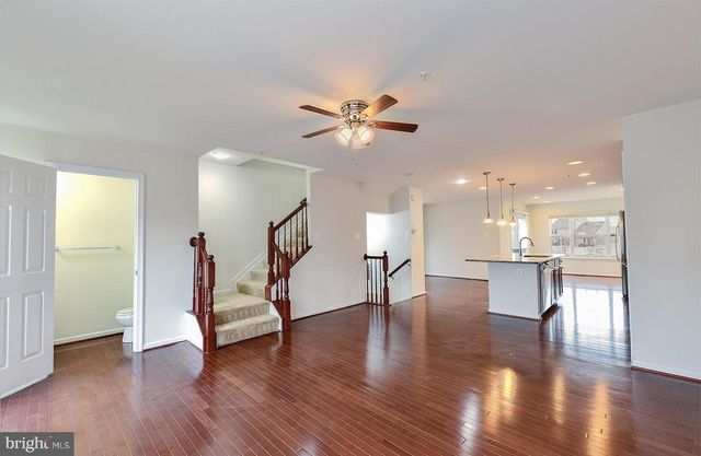 8427 STANSBURY LAKE DR, Baltimore, MD 21222