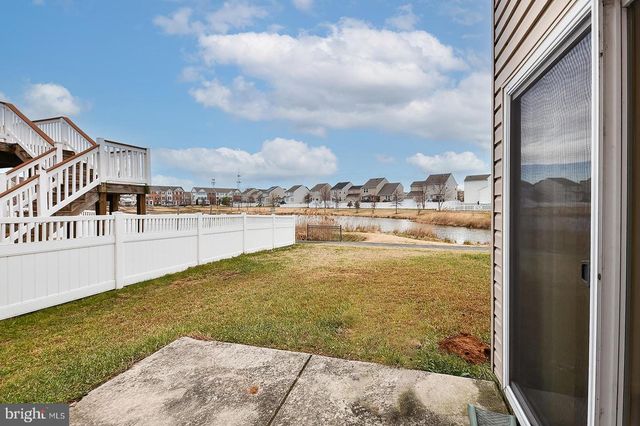 8427 STANSBURY LAKE DR, Baltimore, MD 21222