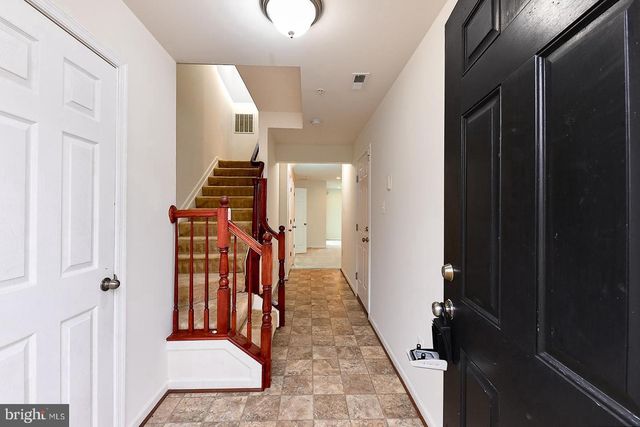 8427 STANSBURY LAKE DR, Baltimore, MD 21222