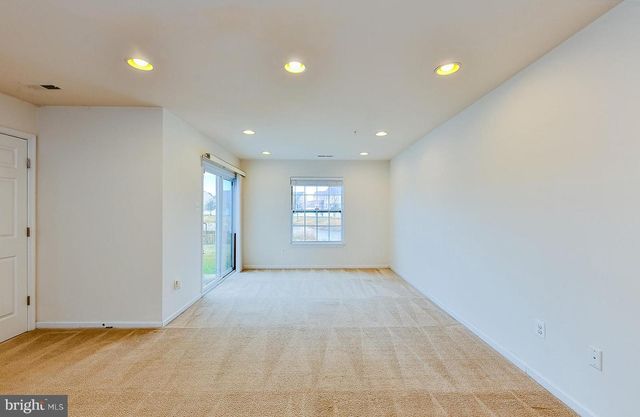 8427 STANSBURY LAKE DR, Baltimore, MD 21222