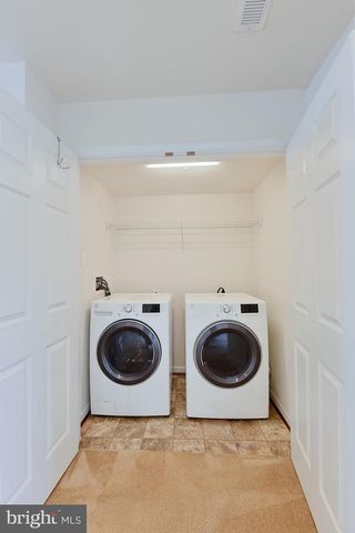 8427 STANSBURY LAKE DR, Baltimore, MD 21222