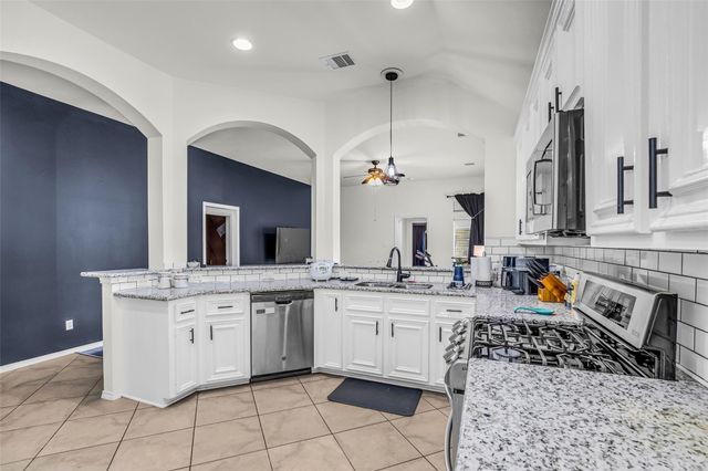 31803 Forest Park Trail, Conroe, TX 77385