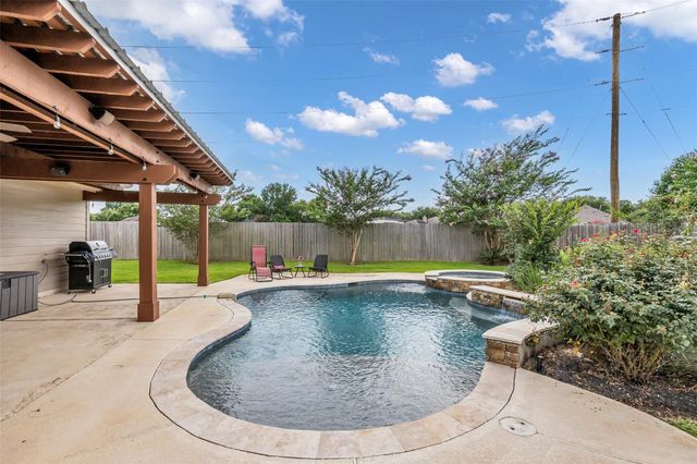 31803 Forest Park Trail, Conroe, TX 77385