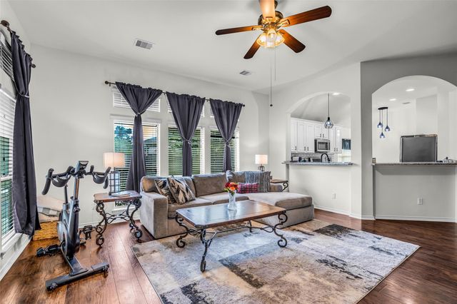31803 Forest Park Trail, Conroe, TX 77385