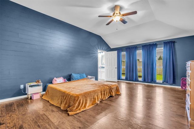 31803 Forest Park Trail, Conroe, TX 77385