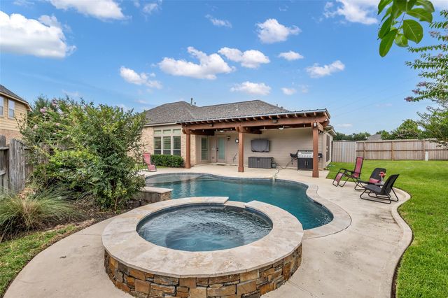 31803 Forest Park Trail, Conroe, TX 77385