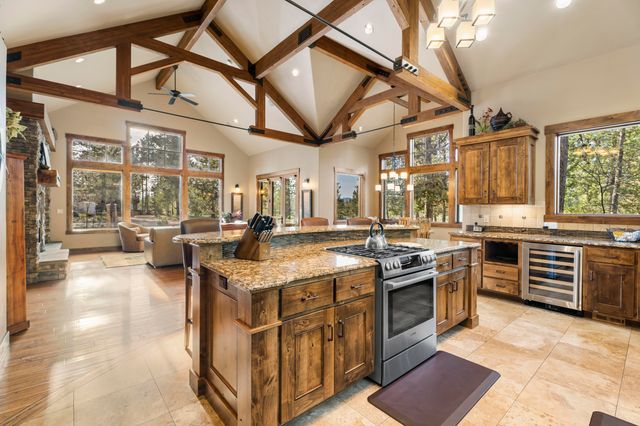 56438 Trailmere Circle 309, Bend, OR 97707