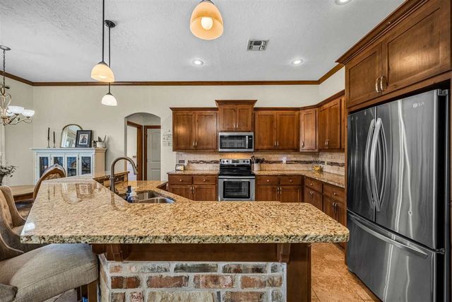 1420 Limestone Way, Elgin, OK 73538