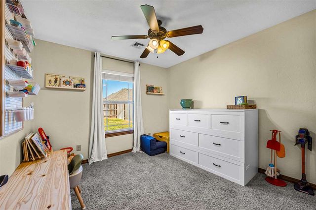 1420 Limestone Way, Elgin, OK 73538